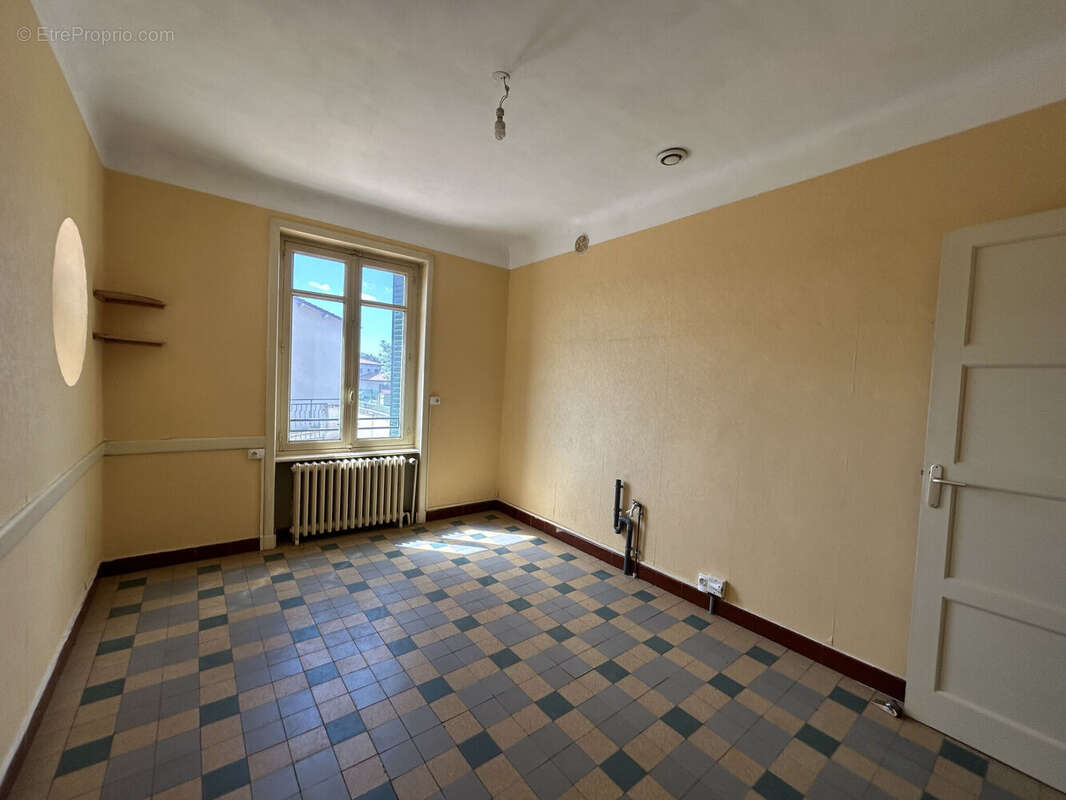 Photo 3 - Maison à SAINT-JUST-LA-PENDUE