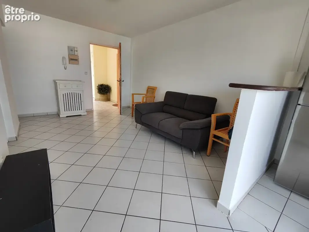 Appartement 2 pièces 35 m² à vendre à Le Lamentin (97232) - photo 2