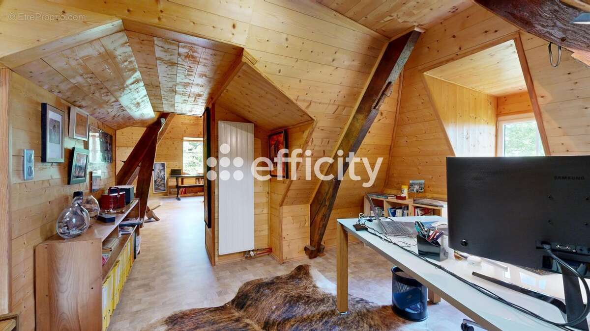 Maison 209 m² à Vigeois  - photo 15