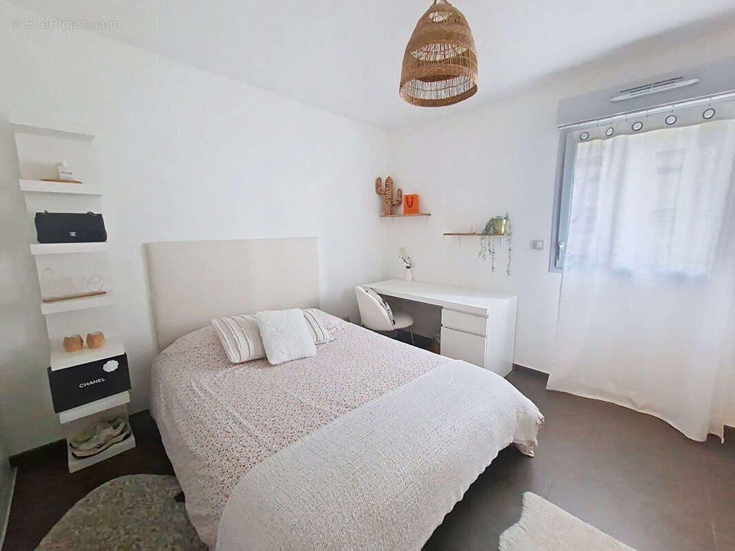 Appartement à JUVIGNAC