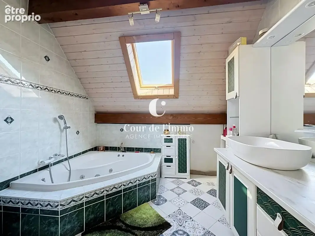 Maison individuelle à BONNE - photo 23