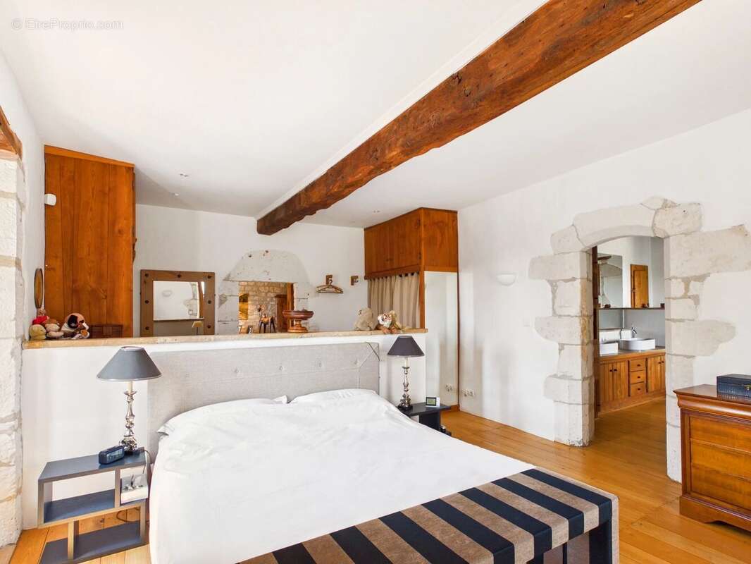 Élégante Ferme en Pierre avec Piscine de 18 m et 17 hectares à proximité de Gaillac - photo 11