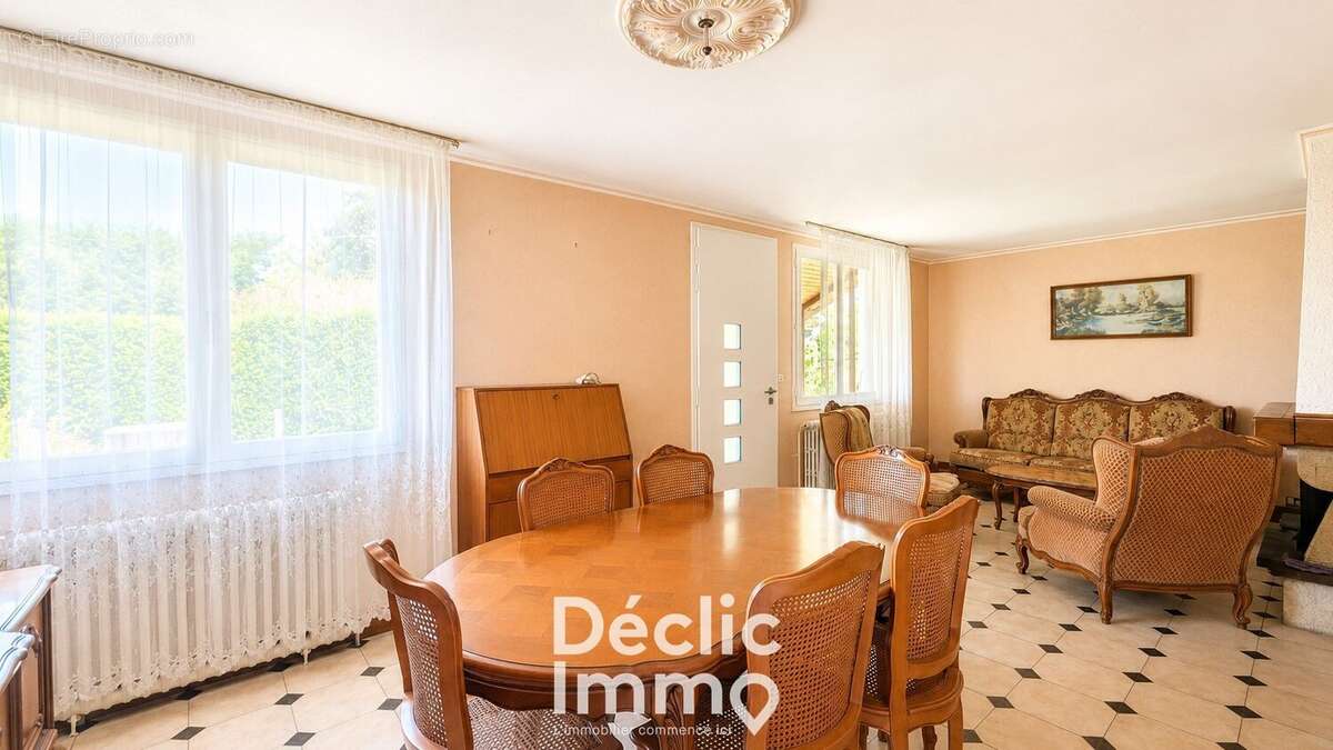 Maison à CHAMPNIERS