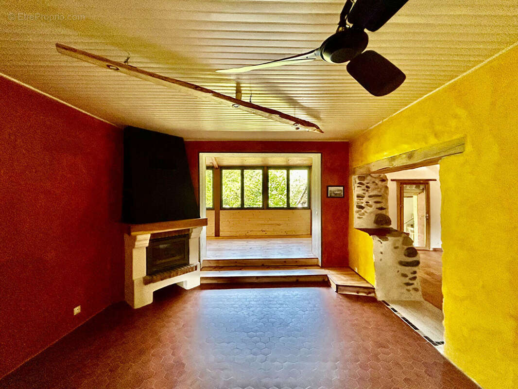 Maison à SAINT-MARTIN-SUR-LAVEZON