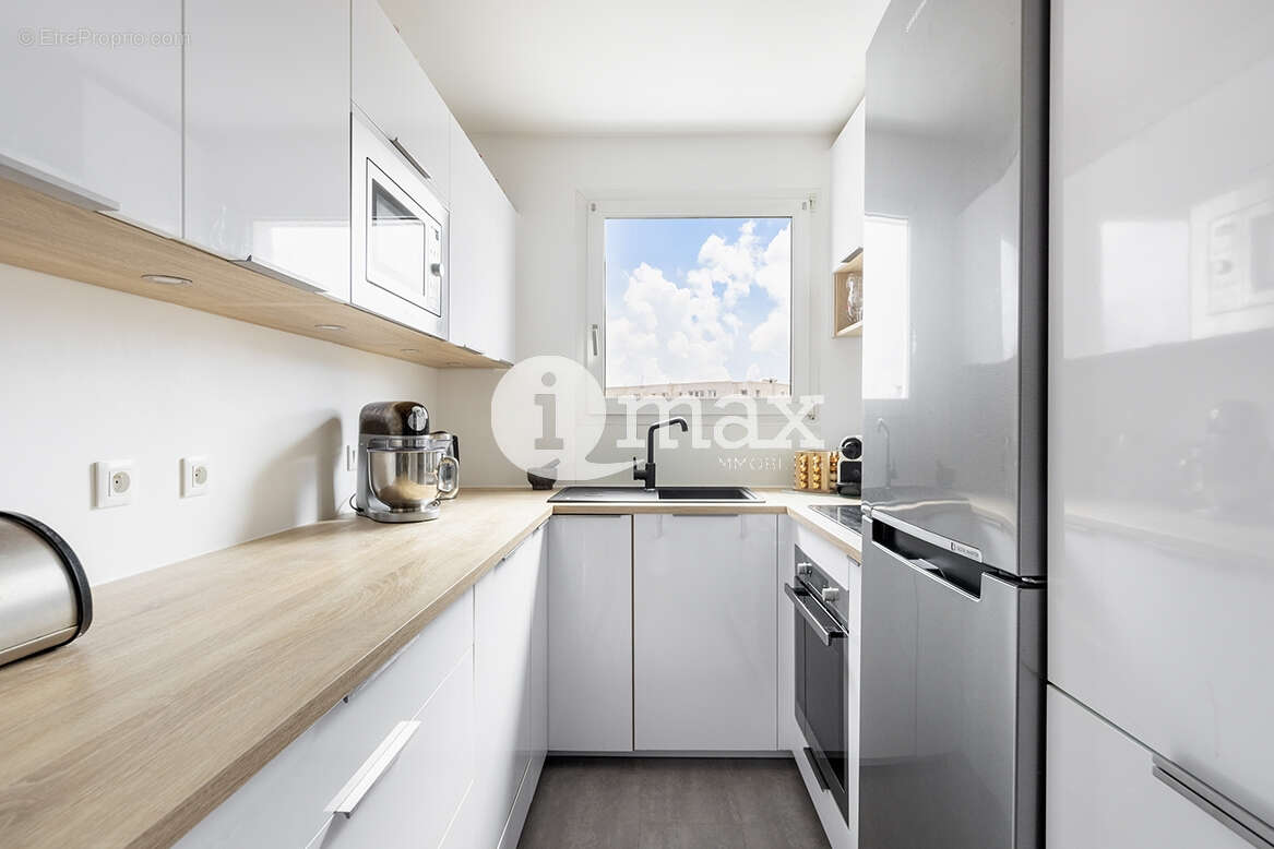Appartement à LEVALLOIS-PERRET