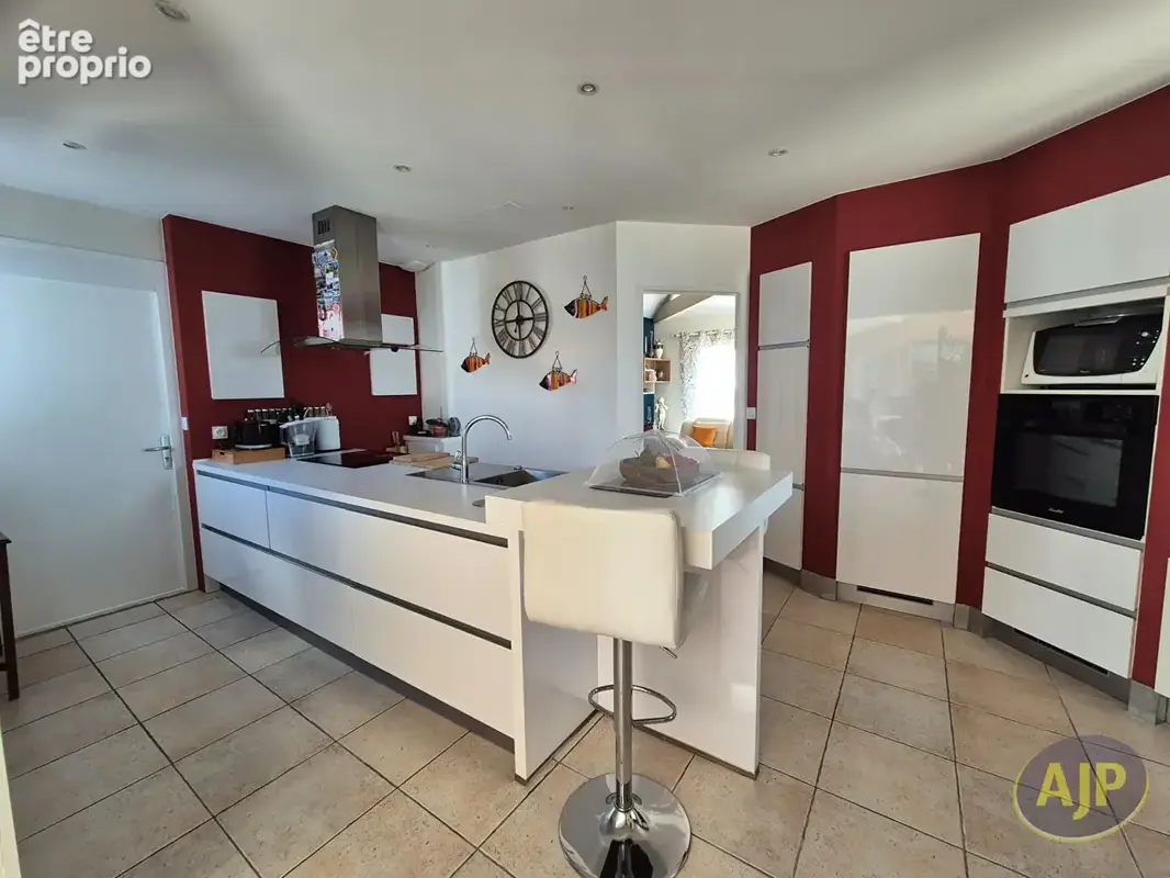 Centre ville Challans 192 m2 / 3 chambre / 2 garages / terrain 1000 m² - photo 10