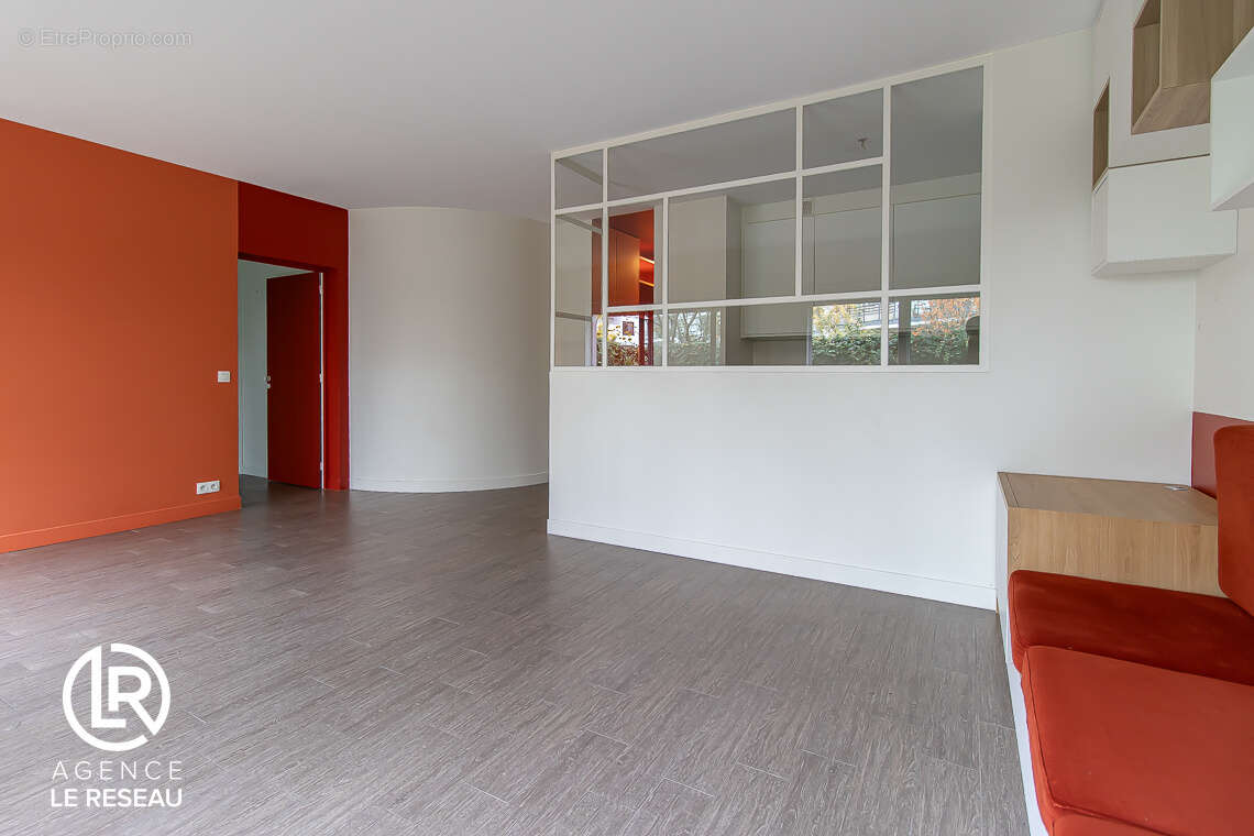 Appartement à SURESNES