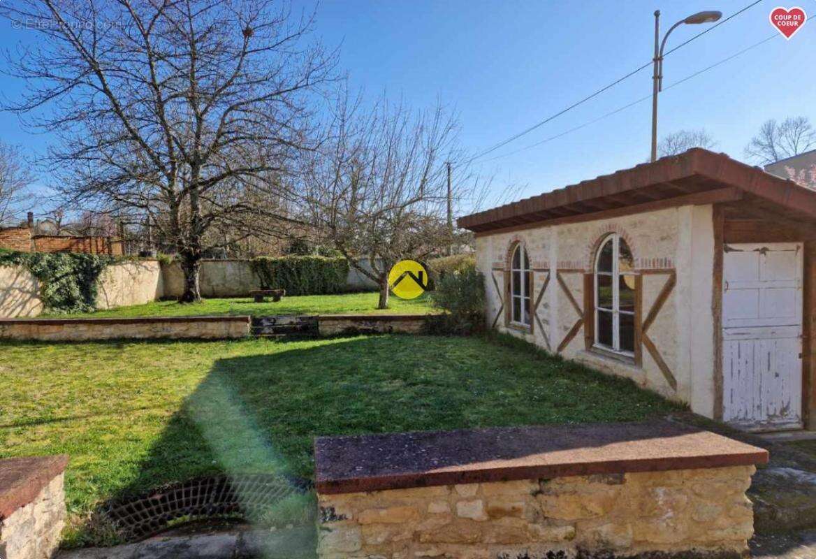 Maison à DONZY