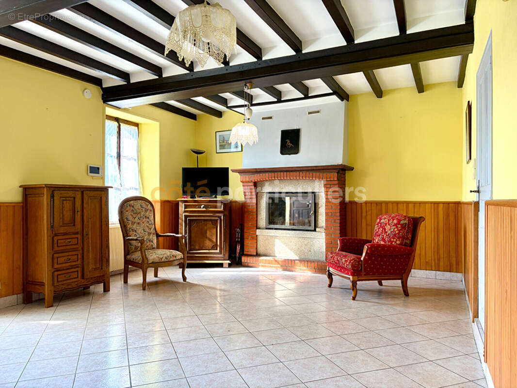 Maison en pierre avec dépendances et fort potentiel à 5 min de Saint-Lô - photo 9