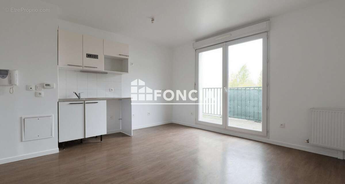 Appartement à CORBEIL-ESSONNES