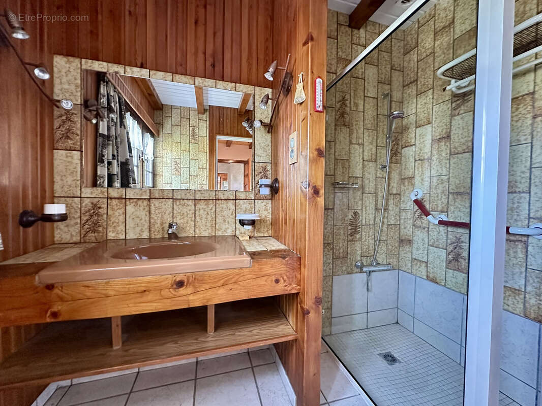 Maison à COMMEQUIERS