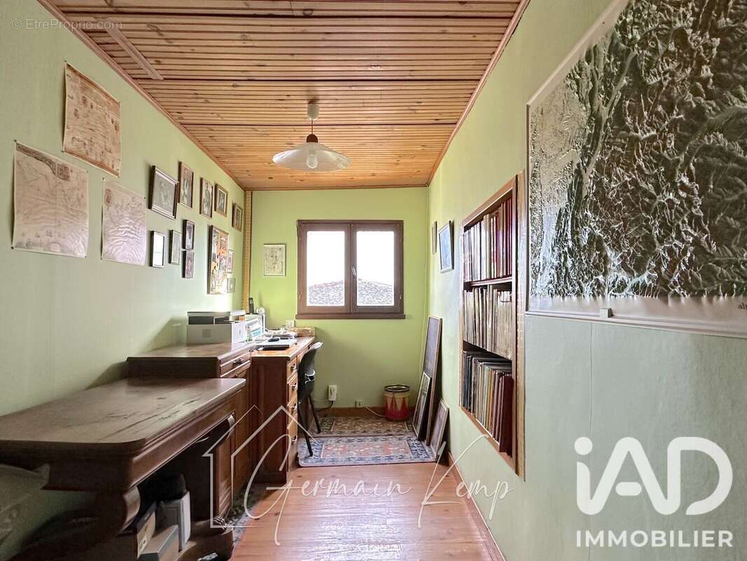 Maison 214 m² à Le Pont-De-Beauvoisin  - photo 7