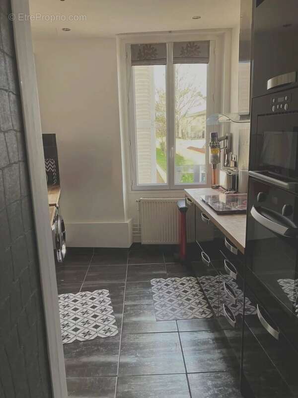 Appartement à CHENNEVIERES-SUR-MARNE