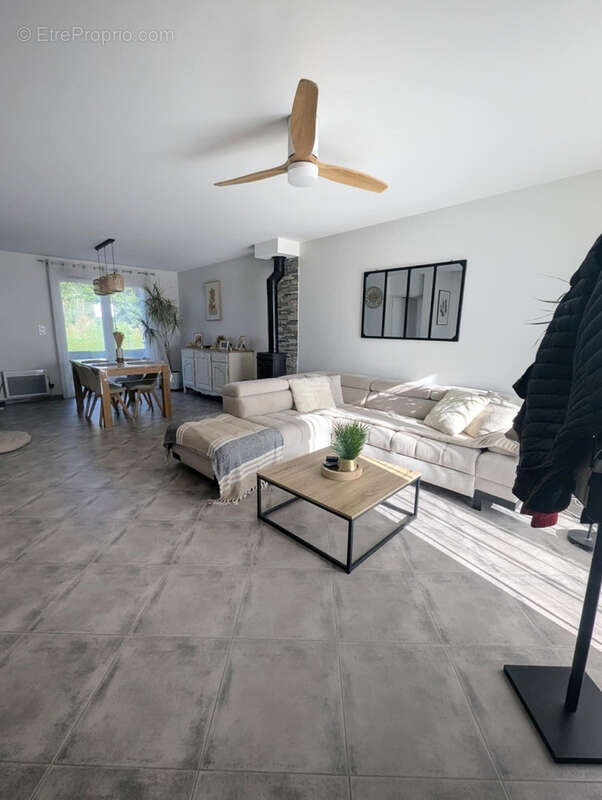 Maison à LUC-LA-PRIMAUBE