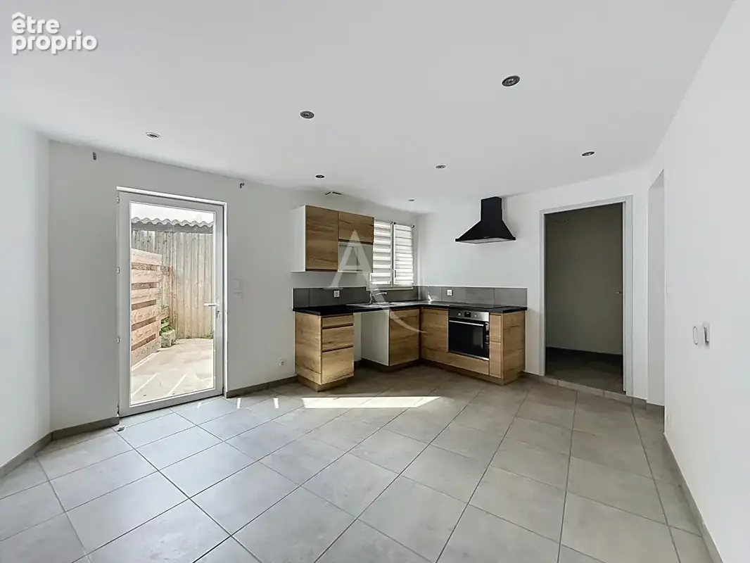 Maison Daon - 3 chambres - Cour - photo 8