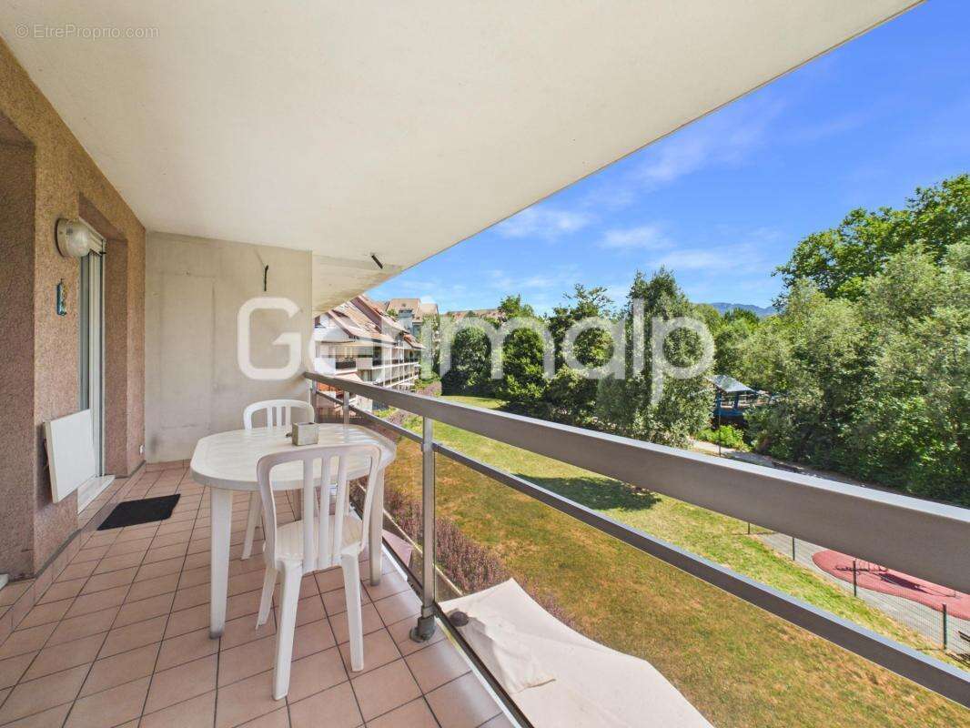 Vente - Appartement - 3 pièces + cuisine - 68,35 m² - 369 000 € - photo 12