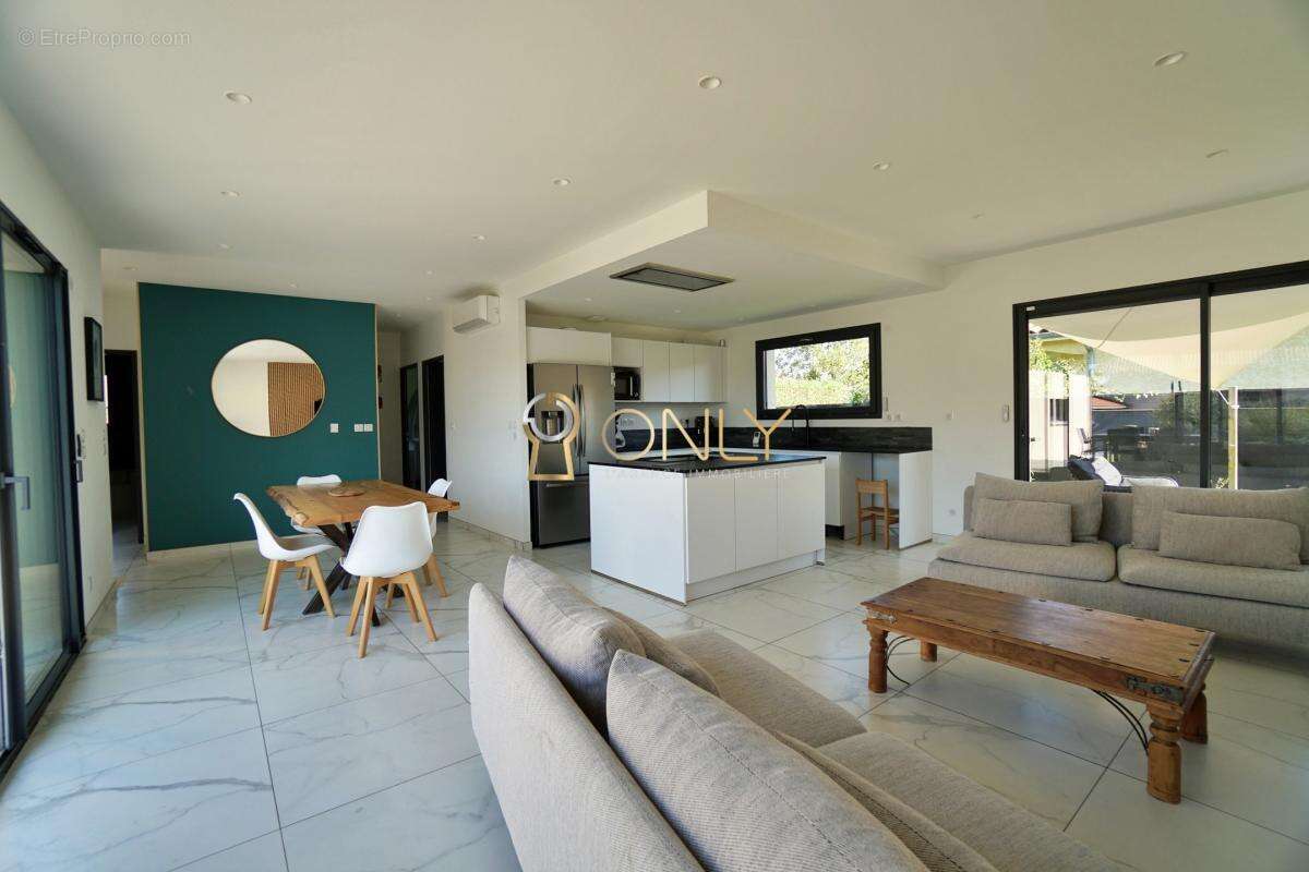 Maison à VILLARS-LES-DOMBES