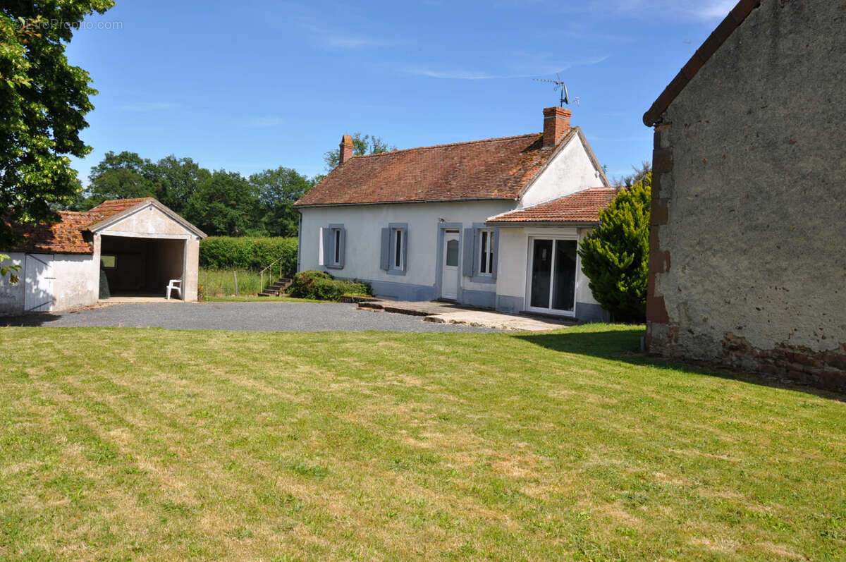 Maison à LIERNOLLES