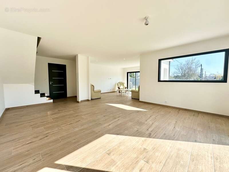 Maison à GRAND-CHAMP