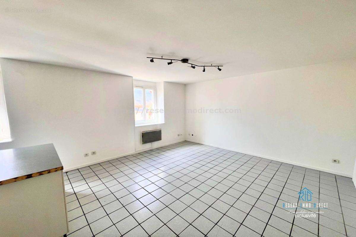 Appartement à CHABONS