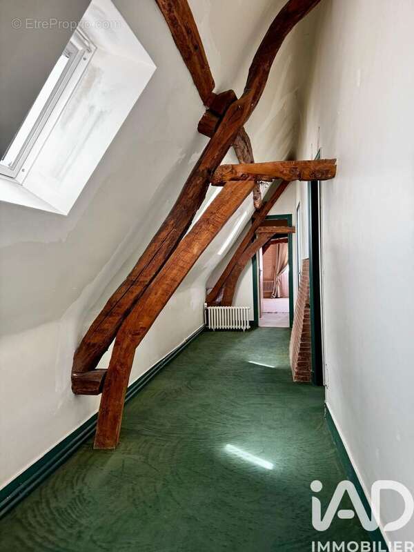 Maison 255 m² à Lafraye  - photo 6