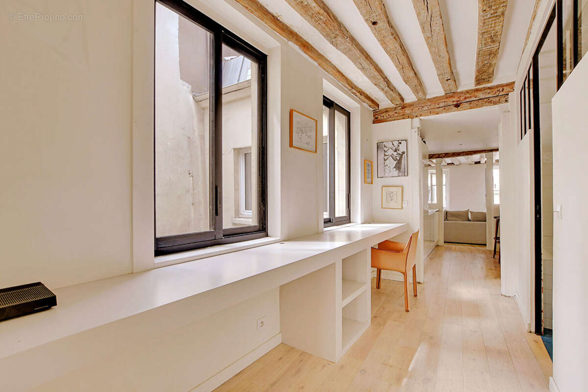 Appartement à PARIS-2E