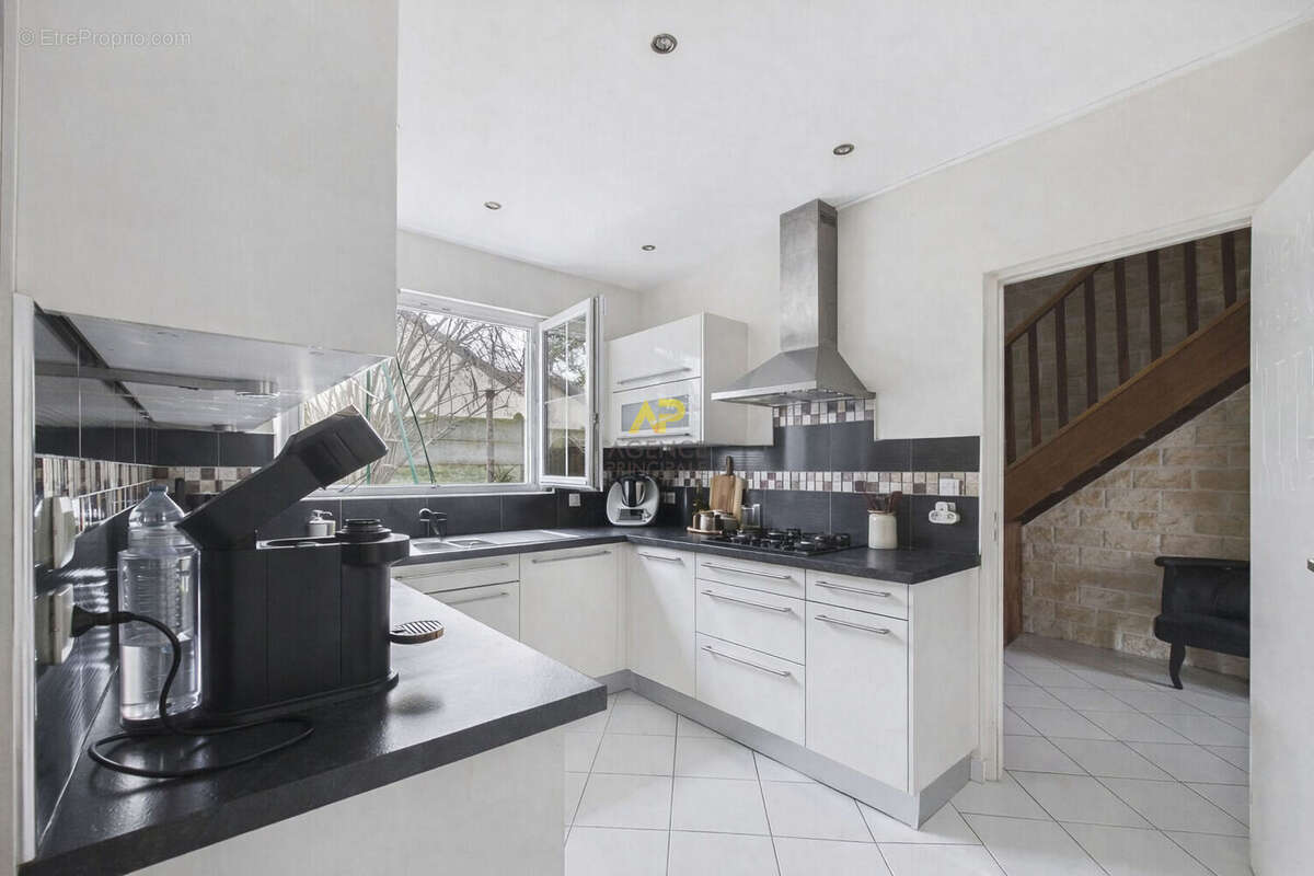 Maison à MONTIGNY-LES-CORMEILLES