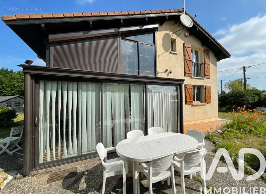 Photo 1 - Maison à AMBARES-ET-LAGRAVE