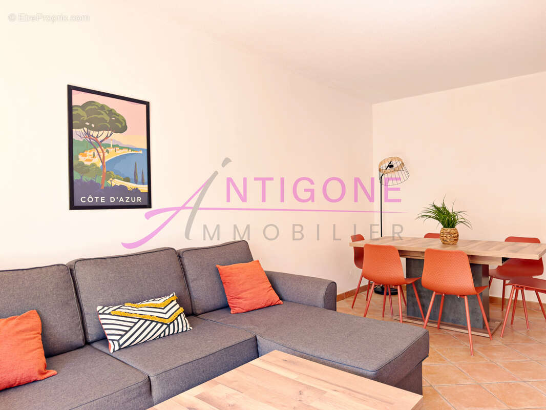 Appartement à SANARY-SUR-MER