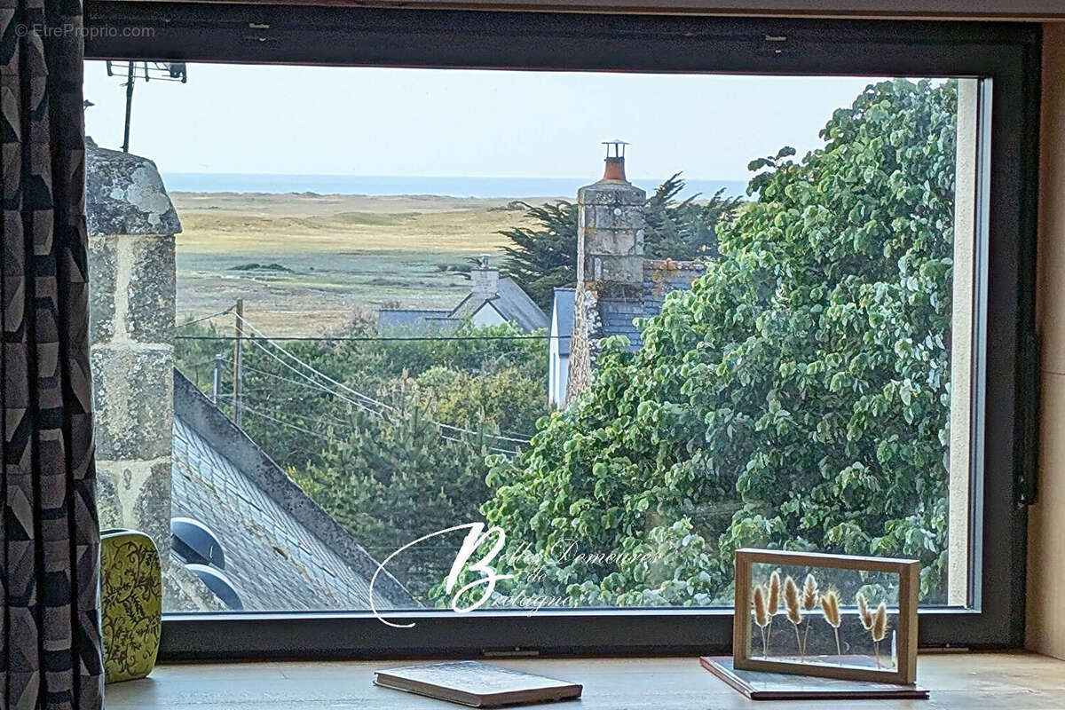 A vendre Bel ensemble rénové à deux pas de la plage de Sainte-Barbe - photo 2