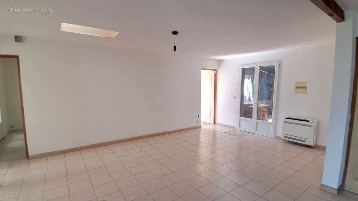 Maison à CORME-ECLUSE