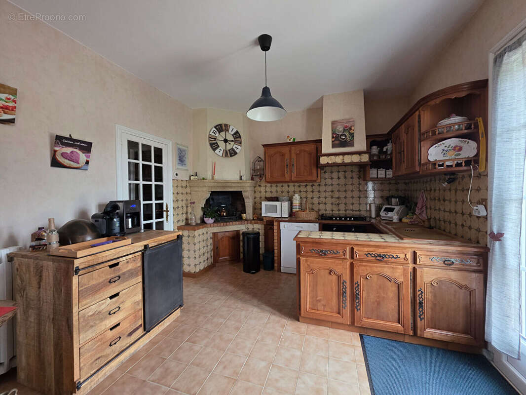 Maison à BREUIL-MAGNE