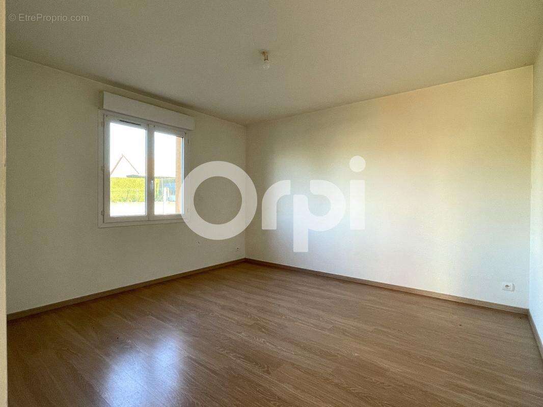 Maison à LA CROISILLE