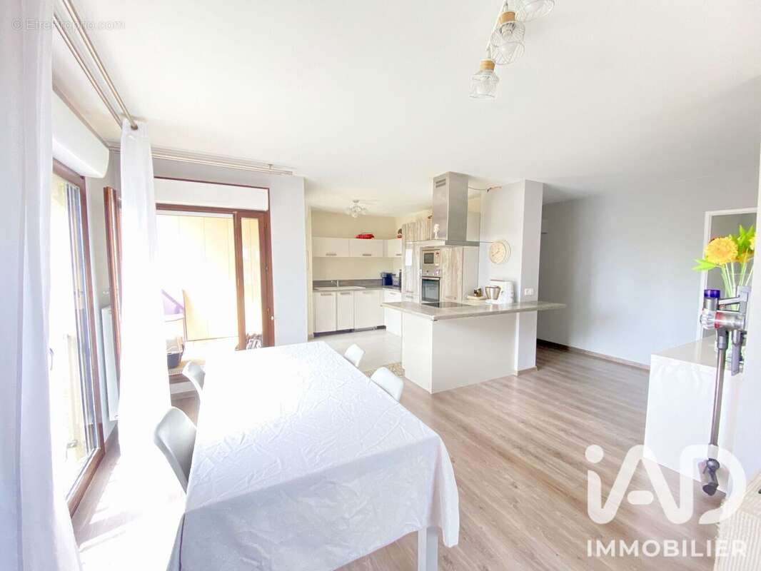 Photo 6 - Appartement à LES PAVILLONS-SOUS-BOIS