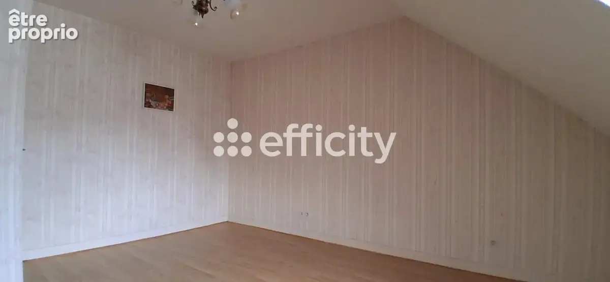 Maison 5 pièces 145 m² à vendre à Champfremont (53370) - photo 7