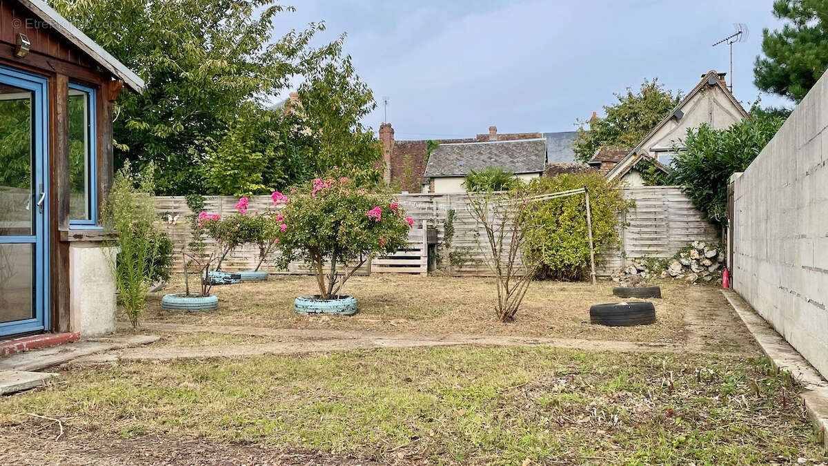 Maison à LA FERRIERE-SUR-RISLE