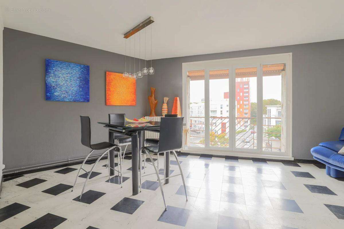 Appartement à VALENCIENNES