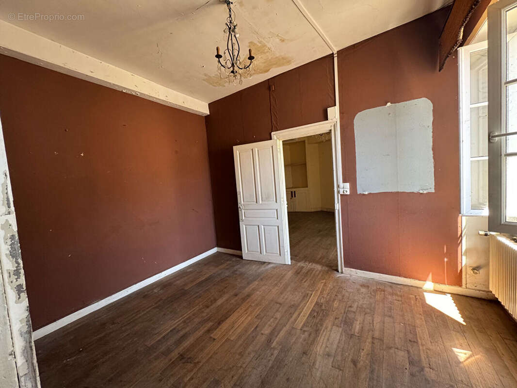 Maison à BUSSIERE-POITEVINE