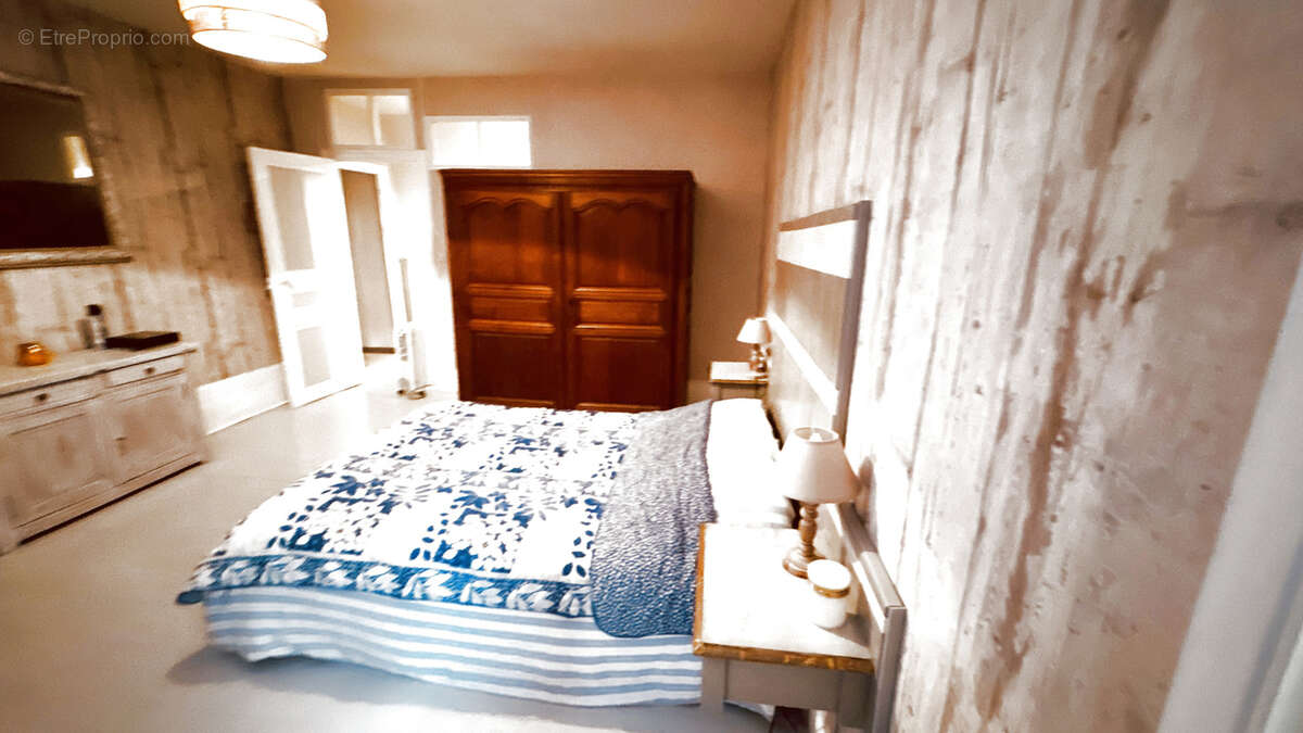 Maison à SERMIZELLES