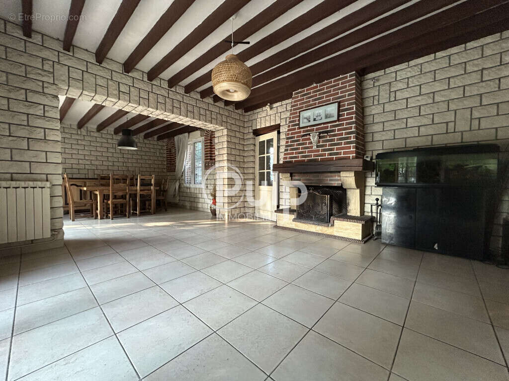 Maison à IZEL-LES-EQUERCHIN