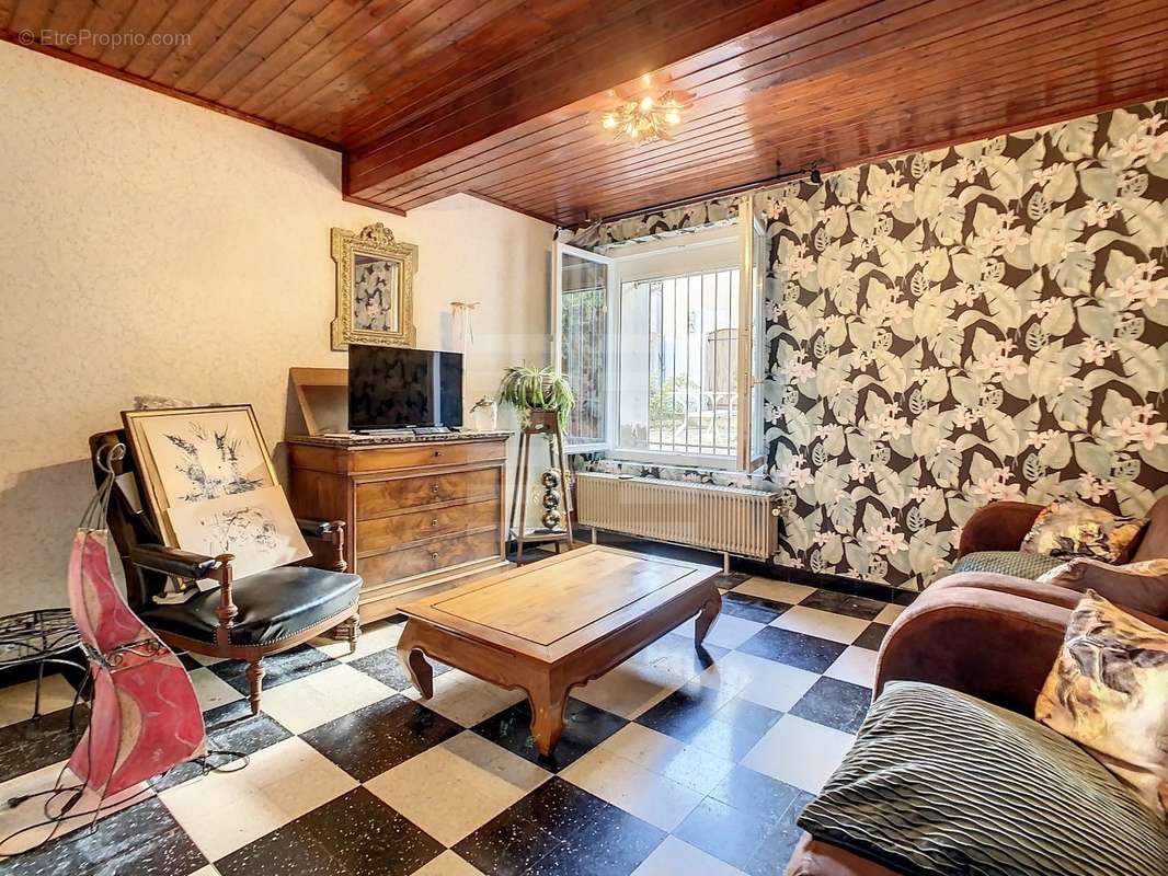 Maison à LISLE-SUR-TARN