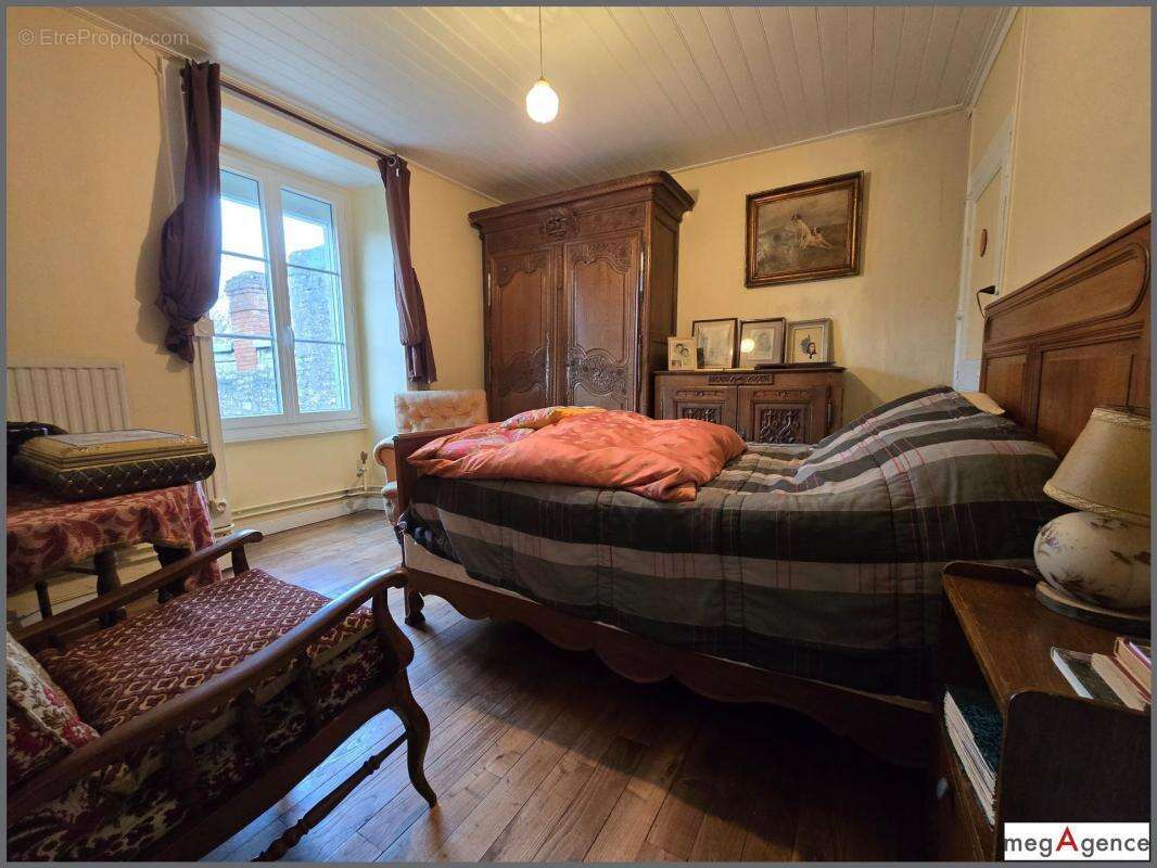 Maison en pierre 110 m², 8 pièces sur 365 m² de terrain - photo 9