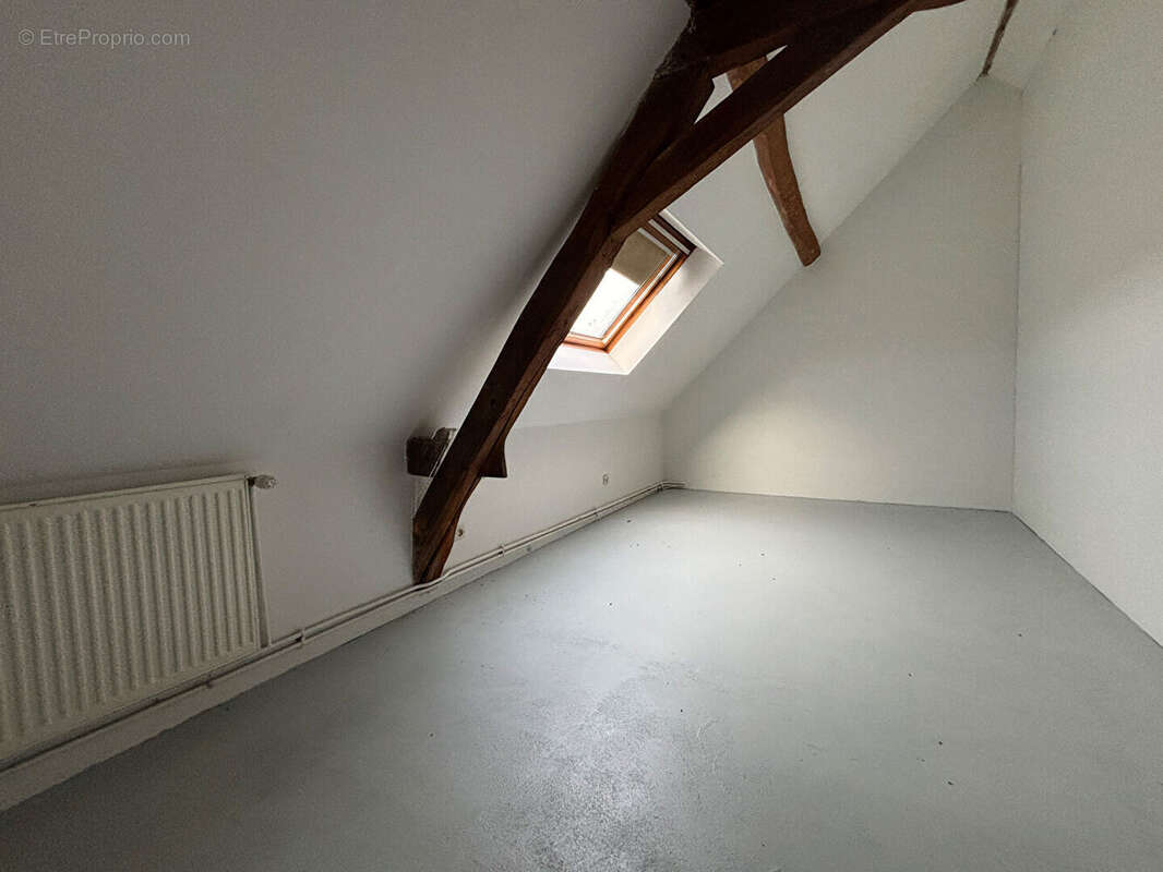 Maison à MOULIHERNE