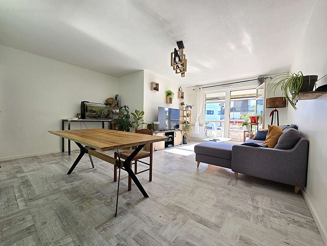 Appartement à MEYTHET