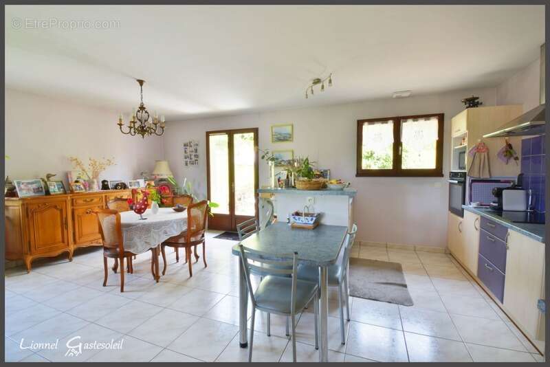 Maison à PORT-SAINTE-FOY-ET-PONCHAPT