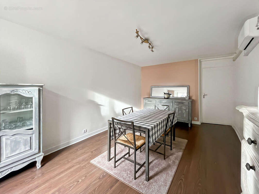 Appartement à EPONE