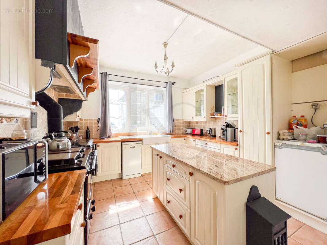 Maison à JOUE-DU-BOIS