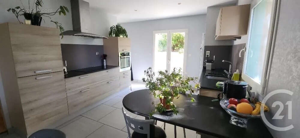 Maison 103 m² à Aurillac  - photo 2