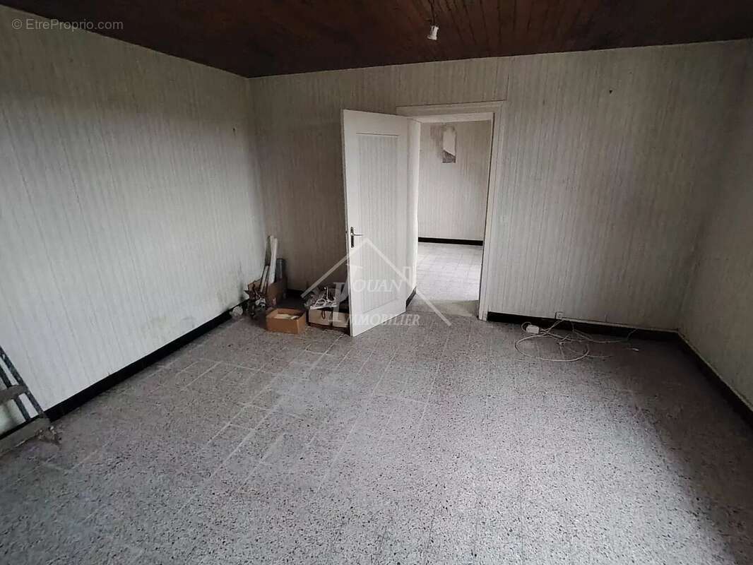Maison à rénover à Pierrefitte-sur-Loire - photo 15