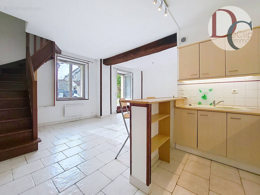 Photo 1 - Appartement à LA CHAPELLE-EN-SERVAL